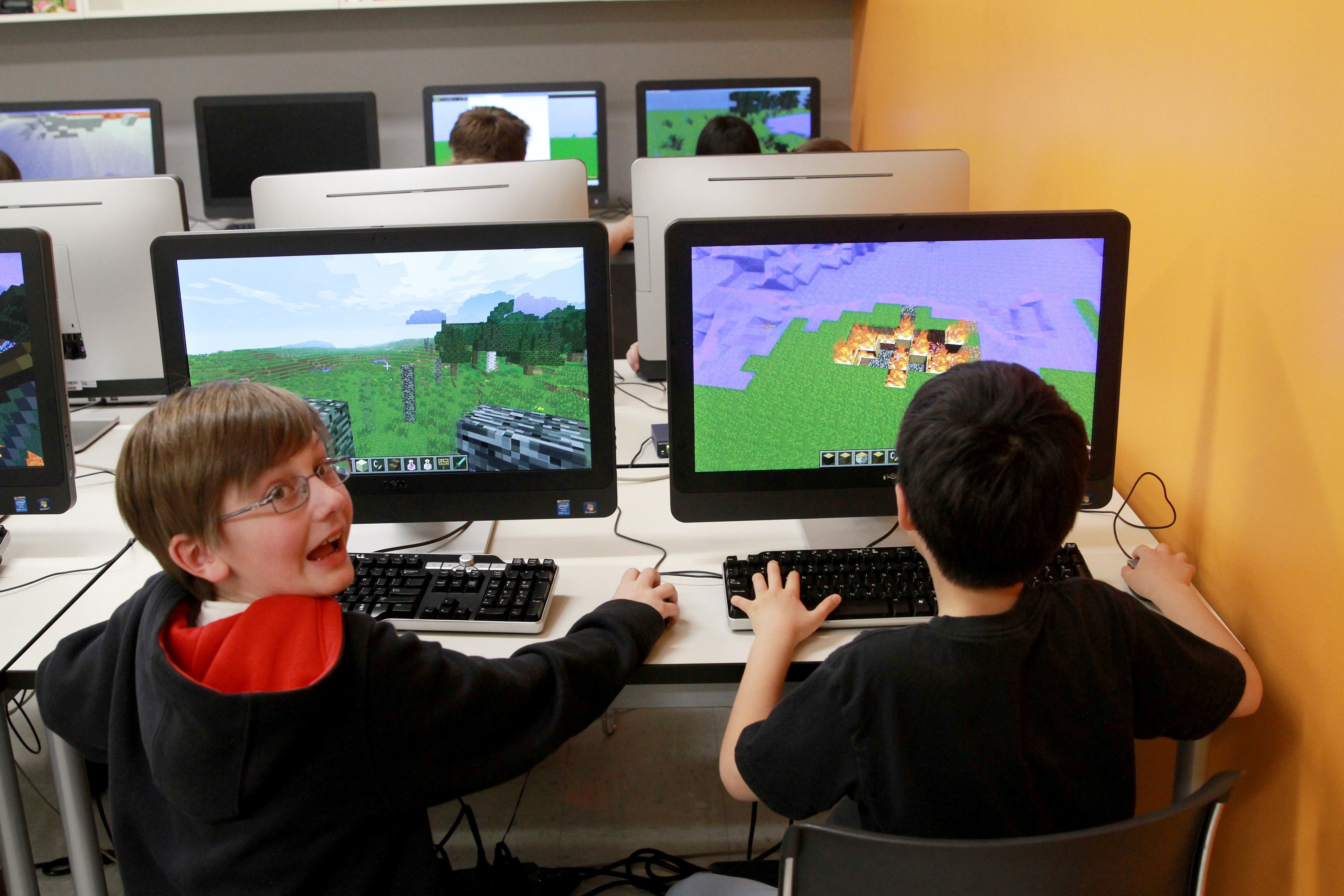 Newsela | Kids call "Minecraft" a fun game; teachers call ...