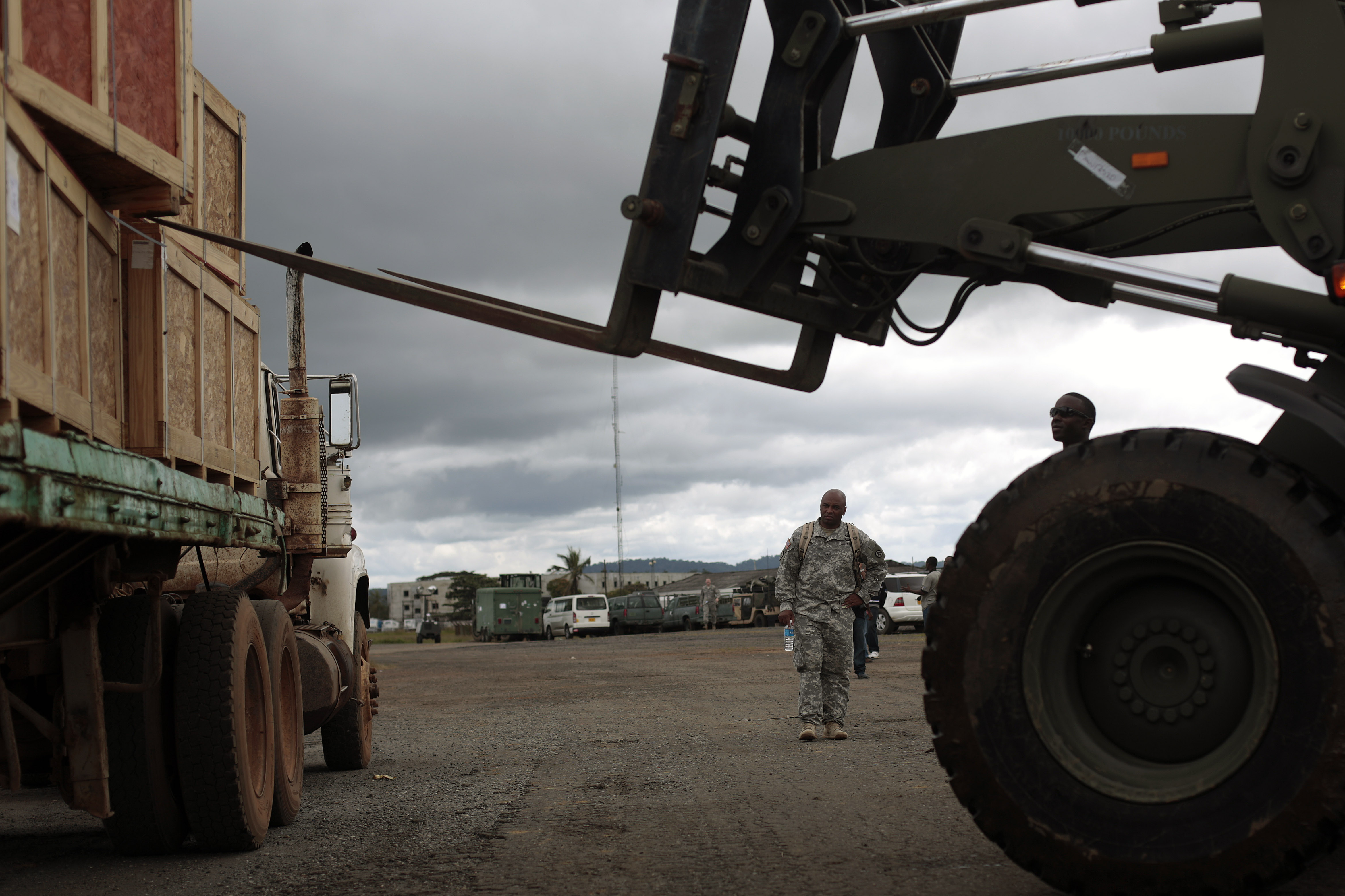 Newsela | PRO/CON: Should U.S. troops be fighting Ebola in West Africa?