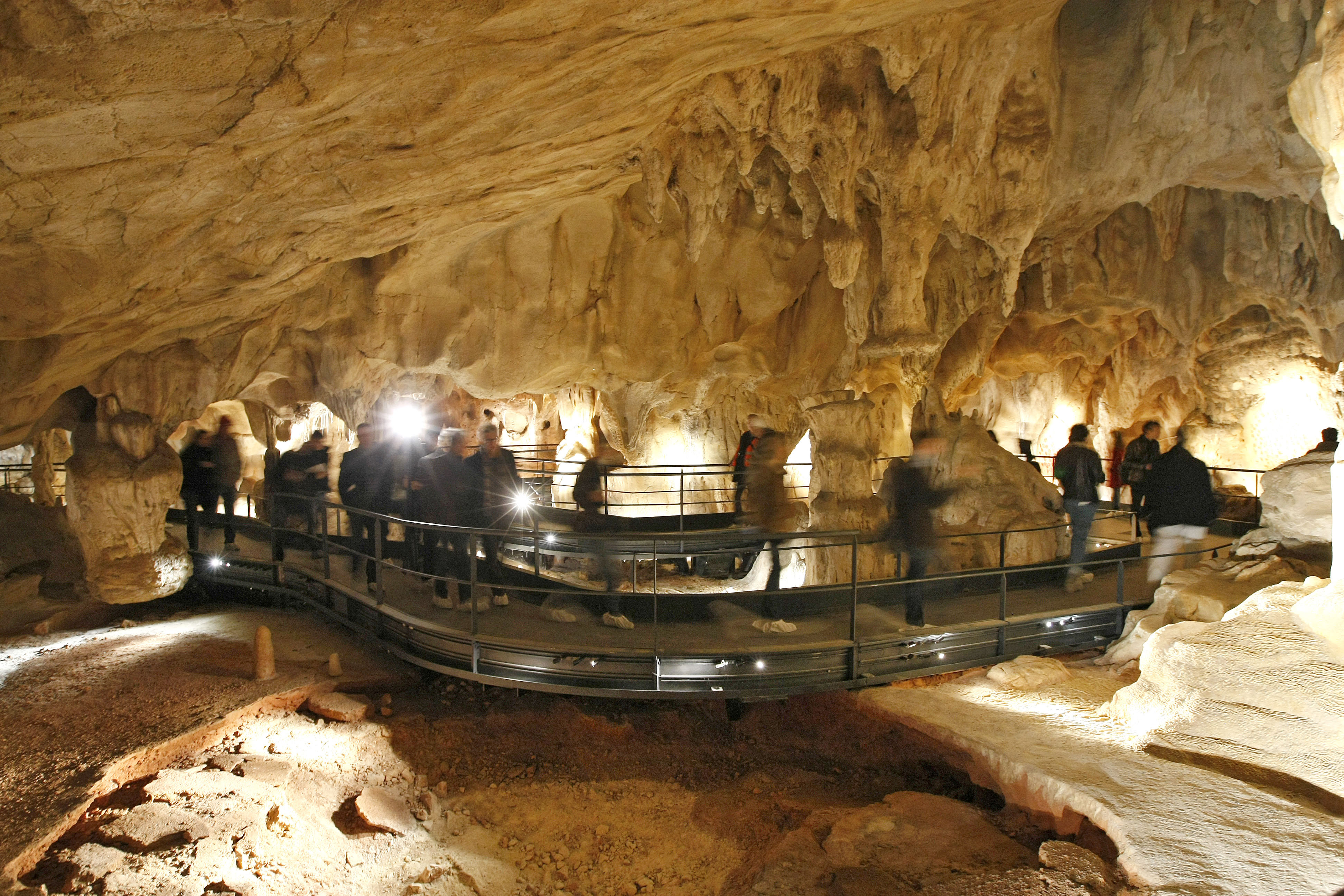 Newsela Stone Age Art Gallery Discovered In Concealed French Cave   Cave Recreation Fc8a6ec3 